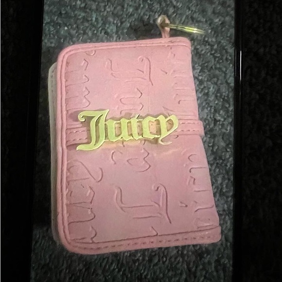 Juicy couture wallet 💕 - Picture 1 of 4